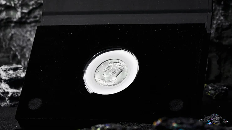 Kungfu Coin by Bluether Magic and Raphael - Image 4